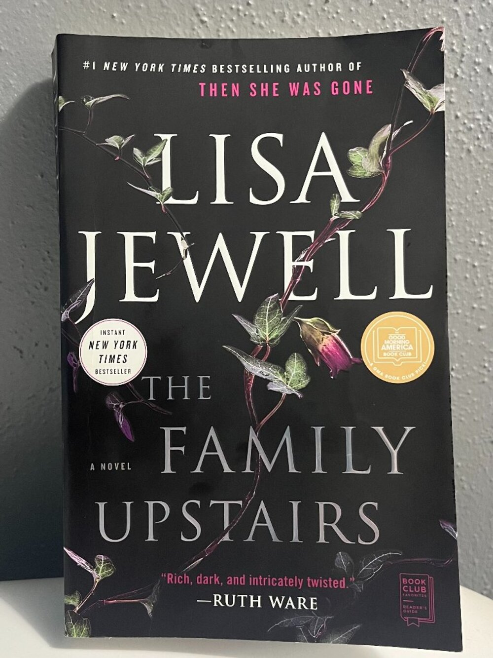 The Family Upstairs - Lisa Jewell - Paperback Novel - VERY GOOD